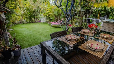 Garden, Dining area, Garden view