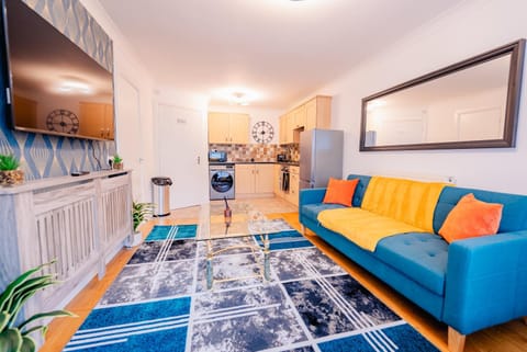 Kitchen or kitchenette, Living room, kitchen, kitchen