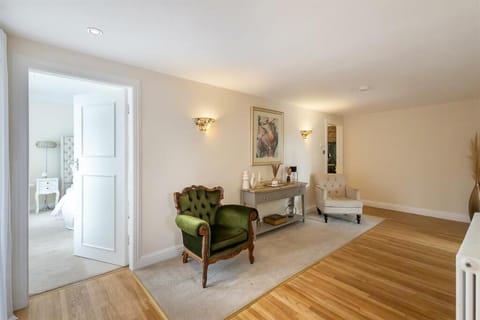 Apartment with Log Burner & Hot Tub Apartment in Newcastle upon Tyne