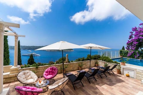 Antique Pearl of Dubrovnik Villa,Panoramic&Sea view with Pool Villa in Dubrovnik