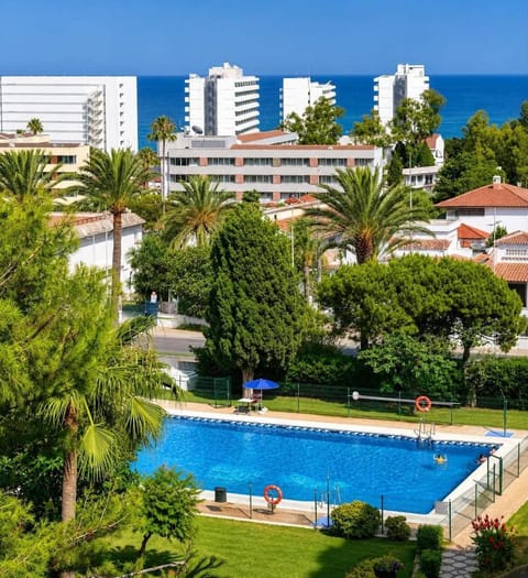 Property building, Off site, Day, Natural landscape, Garden, Beach, Garden view, Pool view, Sea view, Swimming pool