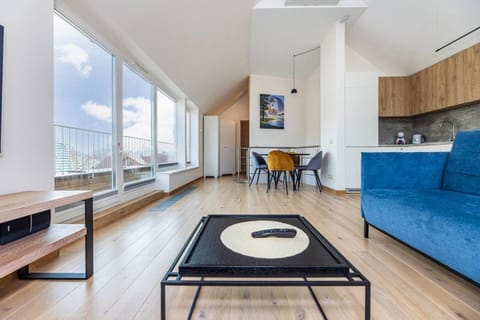 Kitchen or kitchenette, Living room, Seating area