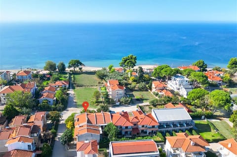 Property building, Bird's eye view, Beach