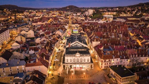 Lons City Studio Apartment in Jura