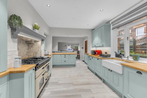 Harrogate Heights - Luxury 6 Bed Central Harrogate Home House in Harrogate