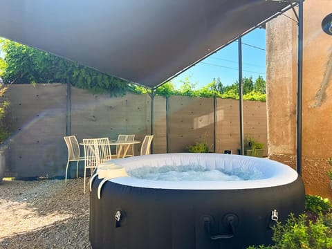 Nature&détente au pied du Mont Ventoux parking privé gratuit Apartment in Carpentras