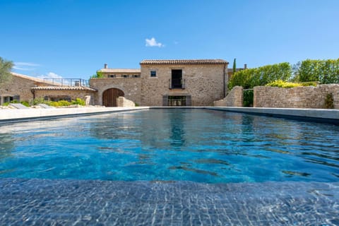Property building, Swimming pool, Swimming pool