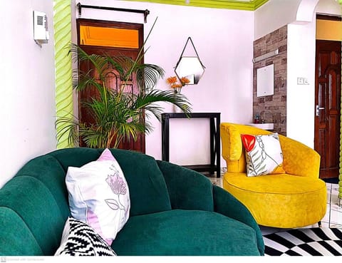 Living room, Decorative detail, Seating area