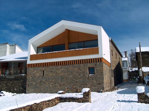 Property building, Facade/entrance, Off site