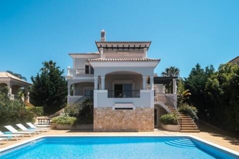 Property building, Facade/entrance, Off site, Pool view