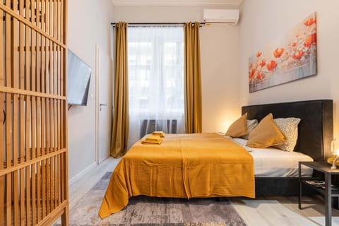 TV and multimedia, Bedroom, towels, air conditioner