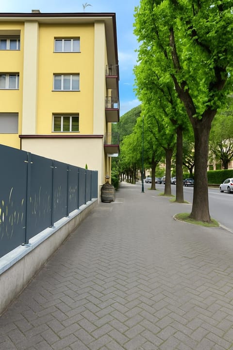 Tirano center-325m dal Bernina Express Apartment in Province of Brescia