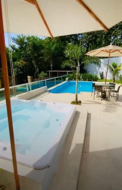 Hot Tub, Swimming pool