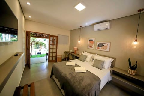 Bed, TV and multimedia, Photo of the whole room, Bedroom, locker, minibar, towels, wardrobe, air conditioner