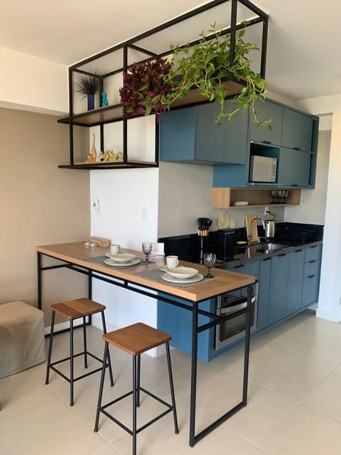 Coffee/tea facilities, Kitchen or kitchenette, Dining area
