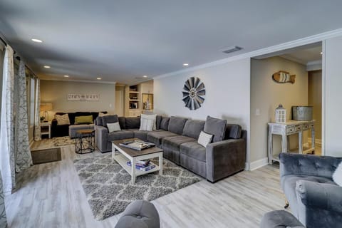 Sandy Feet Retreat 8 Egret House in North Forest Beach