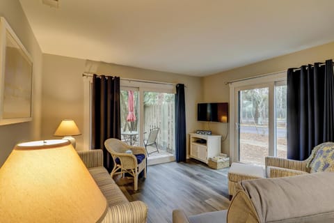 Coligny Villa 1 House in North Forest Beach