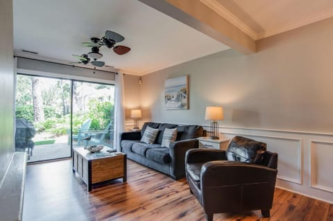 Coligny Villa 8 House in North Forest Beach