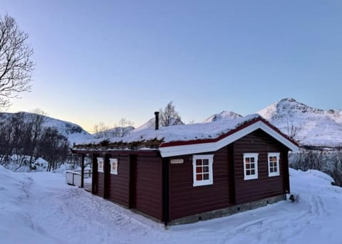Property building, Natural landscape, Winter, Mountain view