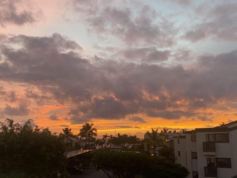 Kona Coast Resort 5-203 House in South Kona