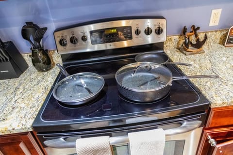 Paradise Off The Boardwalk In Downtown OC Apartment in Ocean City