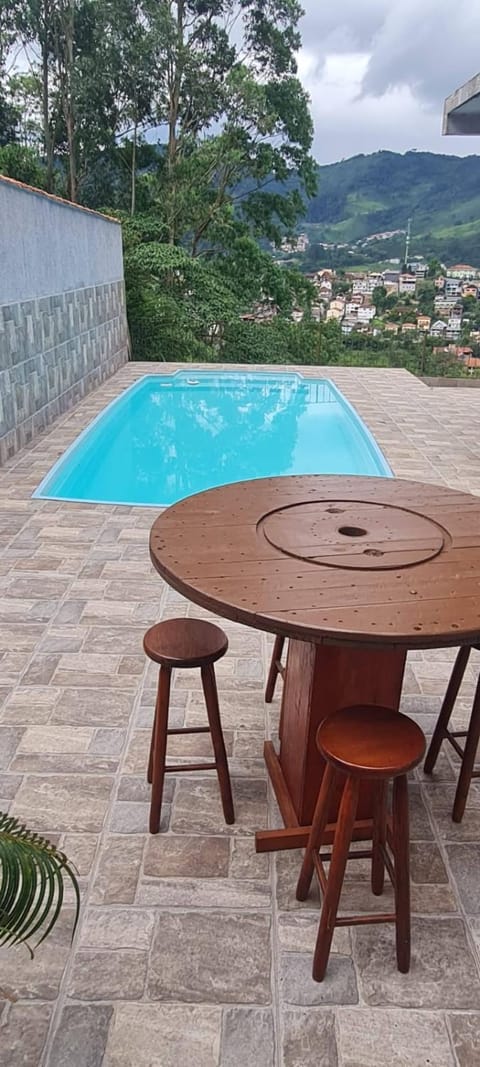 Casa de veraneio na serra House in Nova Friburgo