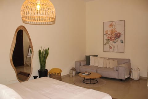 Bed, Photo of the whole room, Seating area, Bedroom