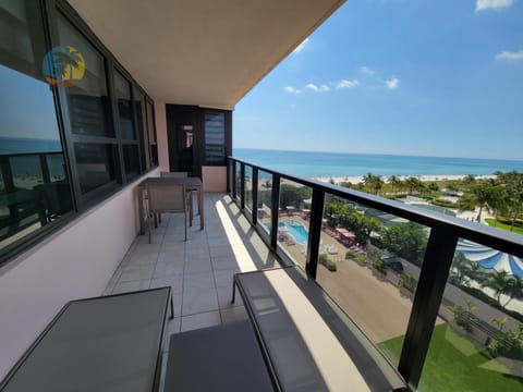 Natural landscape, View (from property/room), Balcony/Terrace, Sea view