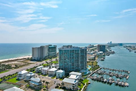 Bella Luna-1202- NEW -Walk to FloraBama-Boaters Paradise-Luxury-Amazing Views Apartment in Ono Island