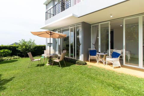 Property building, Balcony/Terrace, Garden view
