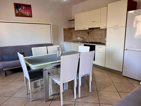 Kitchen or kitchenette, Living room, Dining area, stove