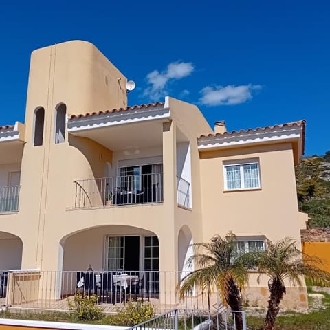 Property building, Garden view
