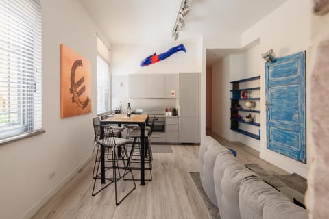 Kitchen or kitchenette, Living room, Dining area