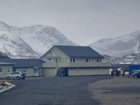 Property building, Winter, Mountain view