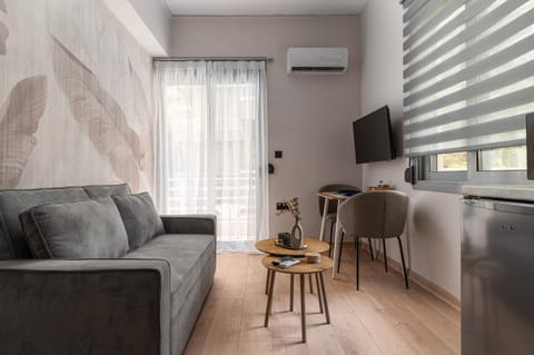 TV and multimedia, Living room, Dining area, air conditioner