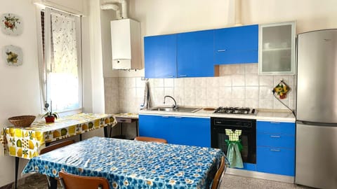 Comodo trilocale a 30 mt dal mare, Senigallia - SE073 Apartment in Senigallia