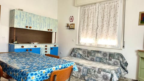 Comodo trilocale a 30 mt dal mare, Senigallia - SE073 Apartment in Senigallia