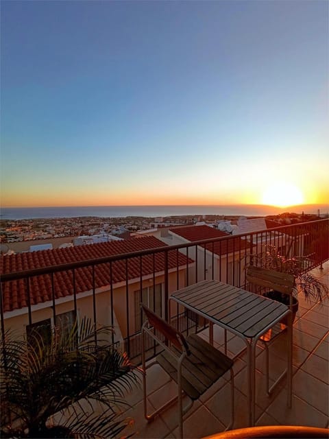 Natural landscape, View (from property/room), Balcony/Terrace, Sea view, Sunset