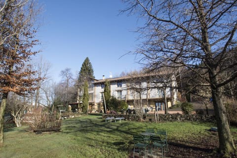 Property building, Facade/entrance, Off site