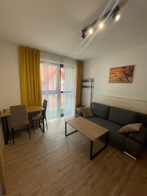 Villa Riviera Apartament z balkonem Poddąbie Apartment in Pomeranian Voivodeship