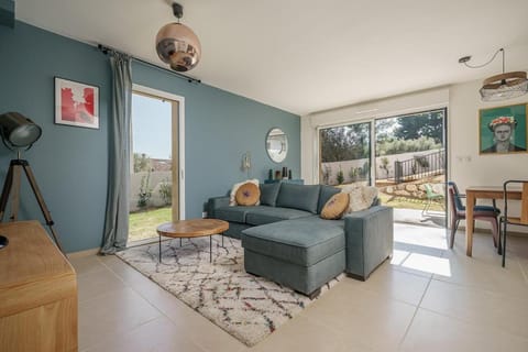 Villa Escale Marine, Vue Mer, 3 chambres - 2 lits double et 2 lits simples Villa in La Ciotat