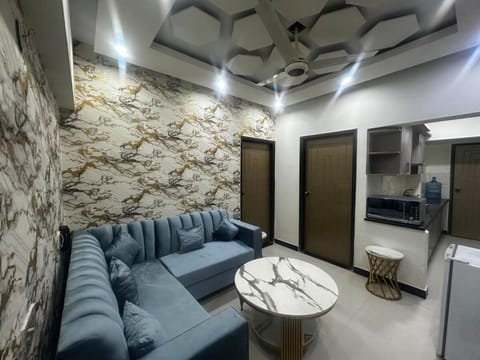 TV and multimedia, Living room, Lounge or bar, Seating area