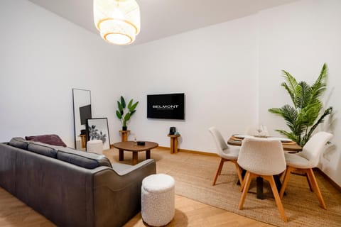 Communal lounge/ TV room, TV and multimedia, Living room