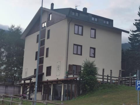 Hotel Genevris Cinq Hotel in Sauze d'Oulx