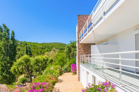 Appartement Dattier - Welkeys Apartment in Cavalaire-sur-Mer