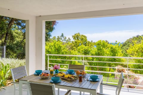 Appartement Figuier - Welkeys Apartment in Cavalaire-sur-Mer