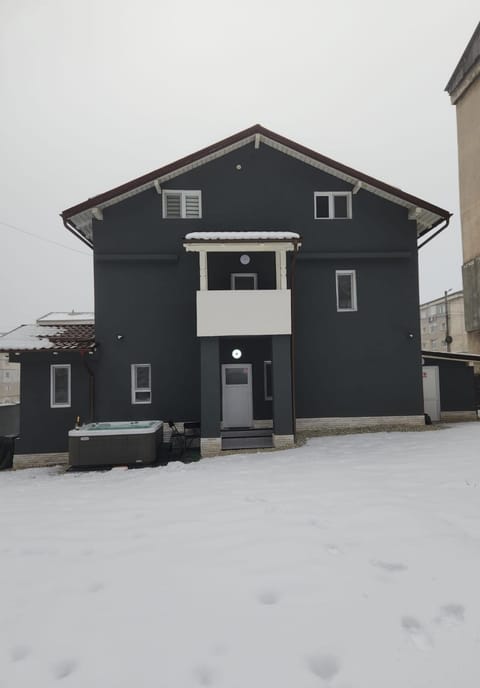 Property building, Day, Winter