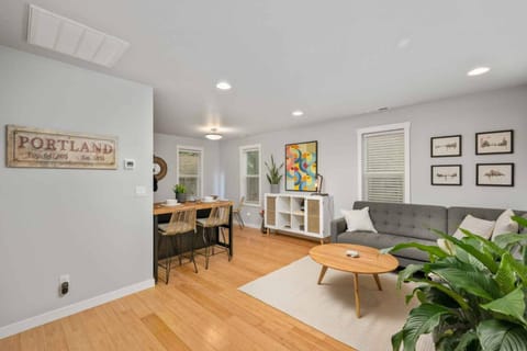 Bridge City Casita House in Milwaukie