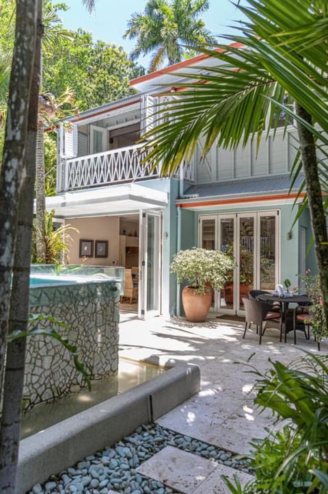 Property building, Patio, Garden, Garden view