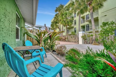 Stones Throw Beachside Bungalow #2 AT THE BEACH Apartment in Indian Rocks Beach